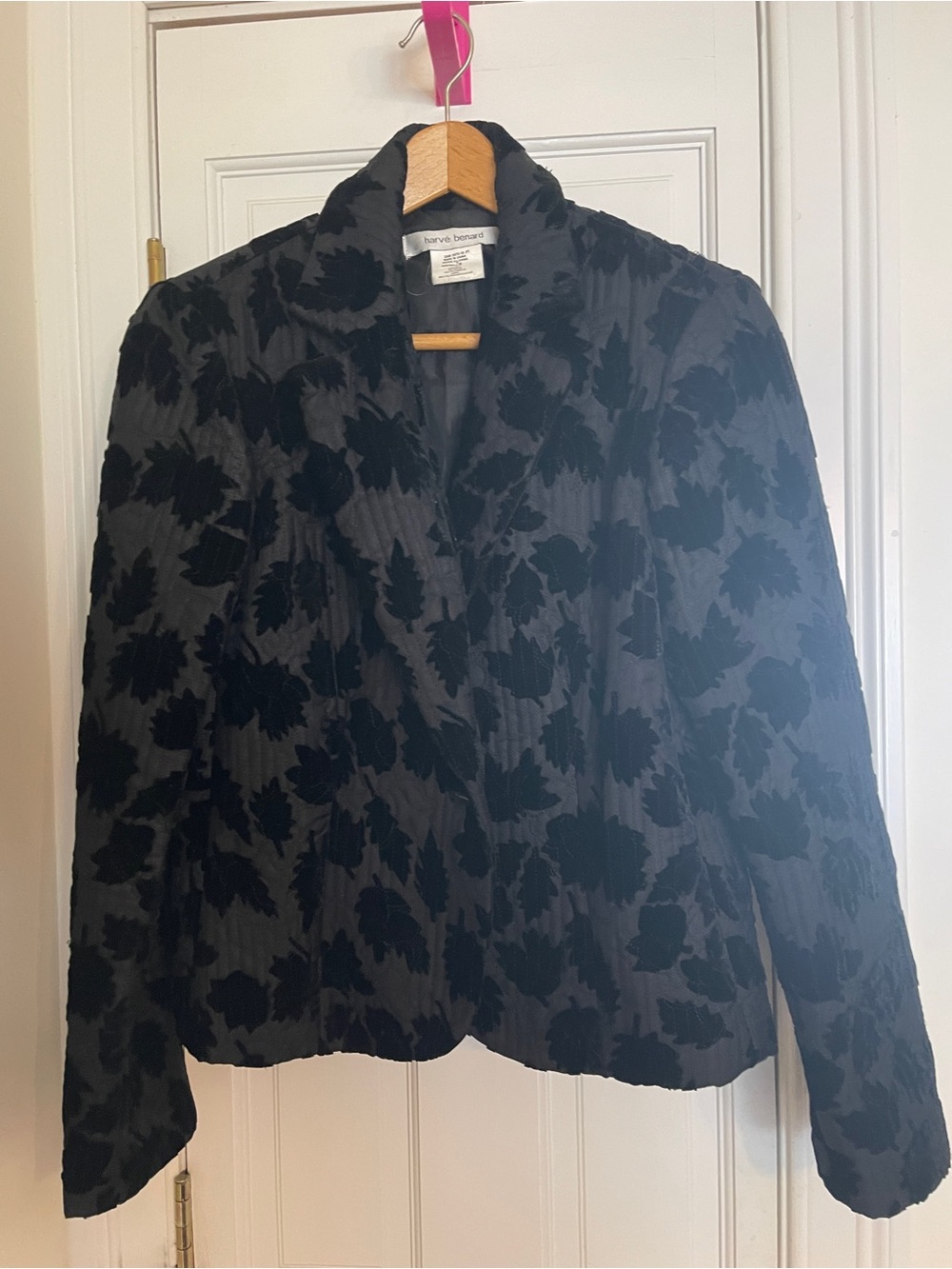 Harve Benard Black Floral Jacquard Blazer